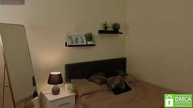 Snapshot of Bonnie_Nunez chatting on 10-21-25, 06:08 Bonnie Nunez online show from 10-21-25, 06:08