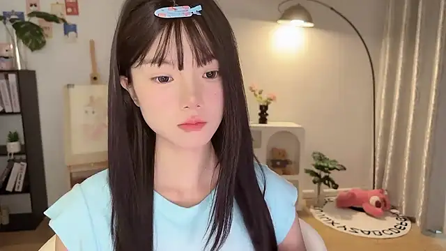 Momo-xx online show from 09-25-25, 11:52