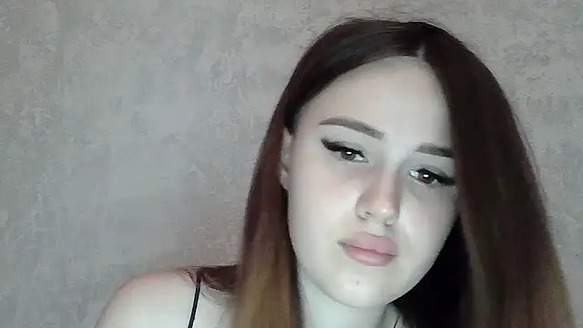 Snapshot of SweetLoraa chatting on 06-14-26, 01:57 SweetLoraa online show from 06-14-26, 01:57