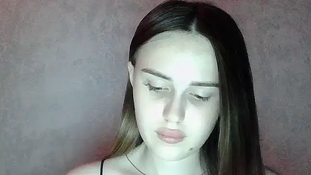 Snapshot of SweetLoraa chatting on 06-26-26, 04:55 SweetLoraa online show from 06-26-26, 04:55