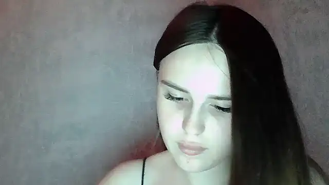 Snapshot of SweetLoraa chatting on 07-18-26, 11:30 SweetLoraa online show from 07-18-26, 11:30
