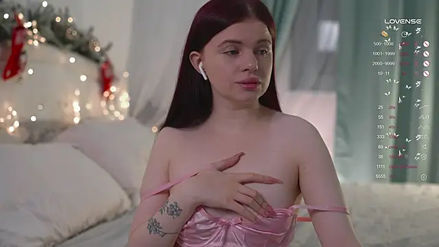 ambershoney online show from 12-17-25, 09:21