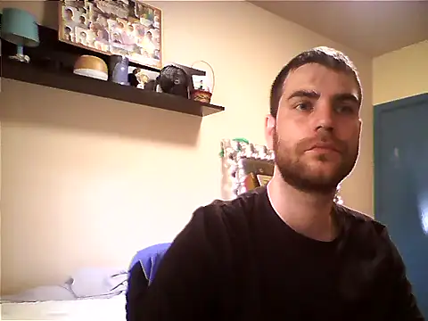 Snapshot of LoboSolitariooy chatting on 10-13-25, 02:28 LoboSolitariooy online show from 10-13-25, 02:28