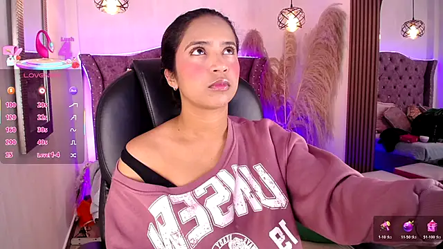 SophiaWalker 1 online show from 11-26-25, 12:28