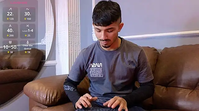 ArturoCardona  online show from 09-22-25, 01:46