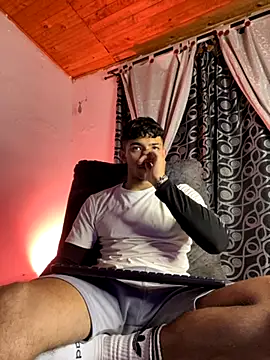 ArturoCardona  online show from 10-01-25, 12:49