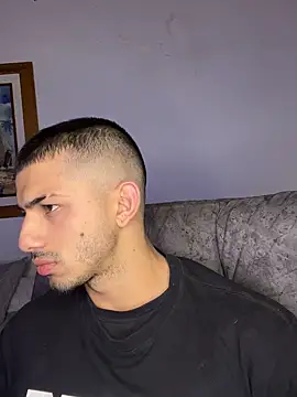 ArturoCardona  online show from 10-05-25, 01:37