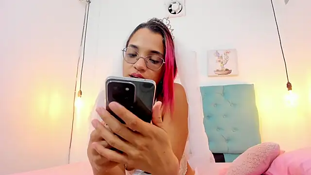 cris dulce online show from 10-21-25, 01:56