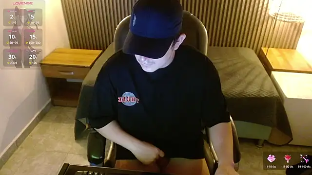 Lancelot 19 online show from 10-23-25, 04:45