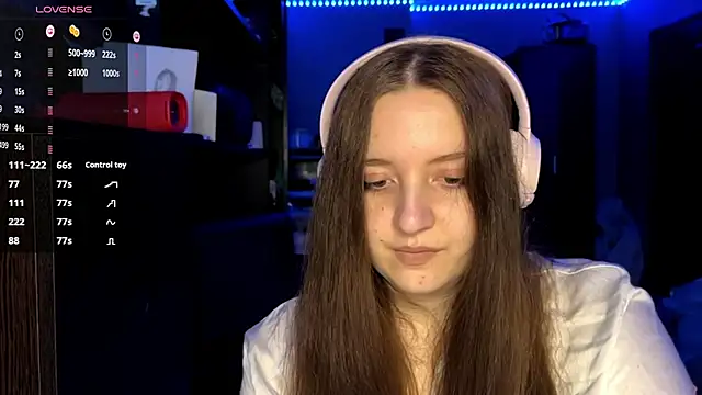 LauretteRagar online show from 09-18-25, 05:15