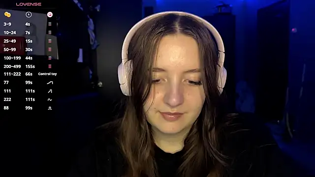 LauretteRagar online show from 09-23-25, 06:22