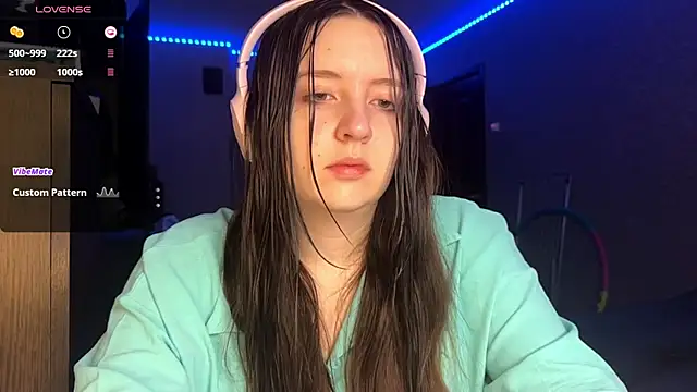 LauretteRagar online show from 10-02-25, 05:09