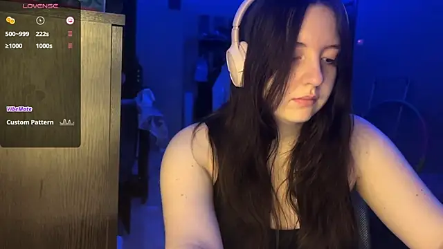 LauretteRagar online show from 10-03-25, 05:10