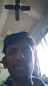 Snapshot of yung_cplz chatting on 11-23-25, 08:14 yung cplz online show from 11-23-25, 08:14