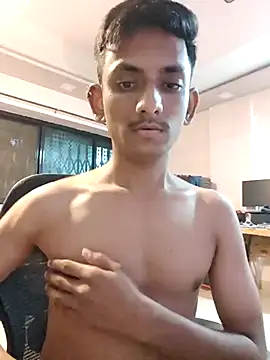 Snapshot of yung_cplz chatting on 11-28-25, 05:37 yung cplz online show from 11-28-25, 05:37