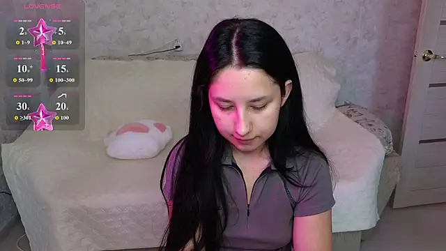 Snapshot of Eva_Maller chatting on 05-18-26, 04:29 Eva Maller online show from 05-18-26, 04:29