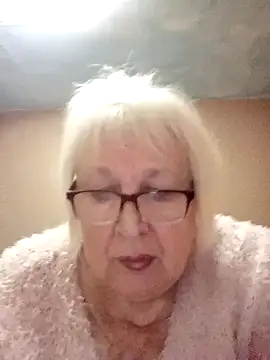 Alexia64231 online show from 10-24-25, 05:42