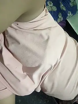 Bhabi-Hot0 online show from 04-14-26, 01:28