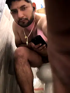 Snapshot of Julians26ne chatting on 01-17-26, 02:27 Julians26ne online show from 01-17-26, 02:27