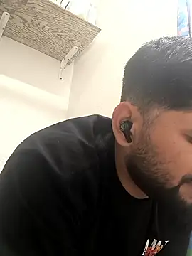 Snapshot of Julians26ne chatting on 03-09-26, 08:07 Julians26ne online show from 03-09-26, 08:07