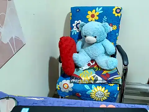 Sweet jinns69 online show from 06-12-26, 12:37