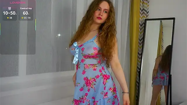 SusannaScholler online show from 10-28-25, 07:16