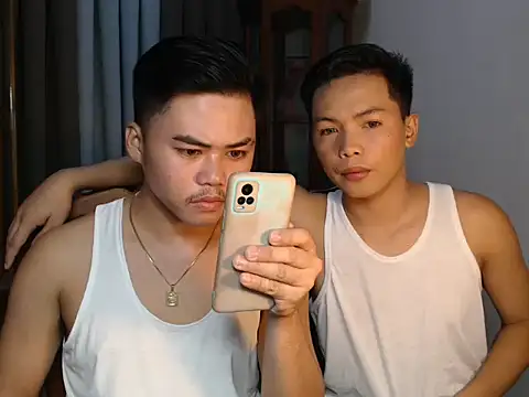 hot emman online show from 09-15-25, 12:49