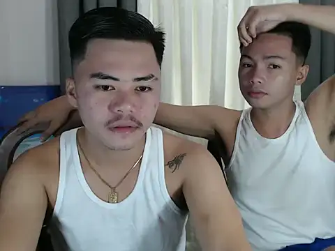 hot emman online show from 09-22-25, 11:40