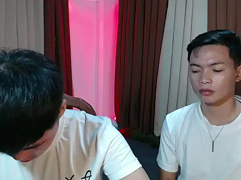 Snapshot of hot_emman chatting on 02-19-26, 01:56 hot emman online show from 02-19-26, 01:56