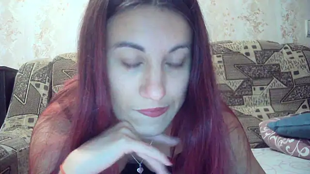 Snapshot of kiss_lovely_ chatting on 10-11-25, 08:18 kiss lovely online show from 10-11-25, 08:18