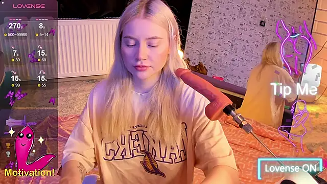 Lillie Berry online show from 02-23-26, 04:43