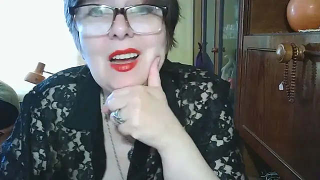 Snapshot of VeronicaGold511 chatting on 05-26-26, 06:53 VeronicaGold511 online show from 05-26-26, 06:53