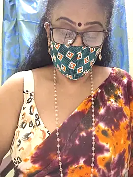 sweet-lotus online show from 10-26-25, 05:30