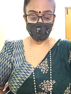 sweet-lotus online show from 11-09-25, 05:06