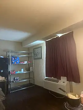 Snapshot of jrnice8tsix chatting on 02-12-26, 03:18 jrnice8tsix online show from 02-12-26, 03:18