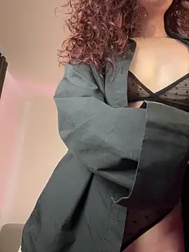 Snapshot of Lunna_reed chatting on 10-04-25, 09:40 Lunna reed online show from 10-04-25, 09:40