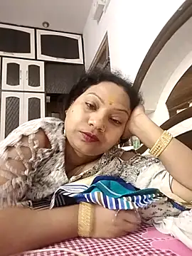 Snapshot of Cute-Janvi20 chatting on 09-15-25, 02:17 Cute-Janvi20 online show from 09-15-25, 02:17