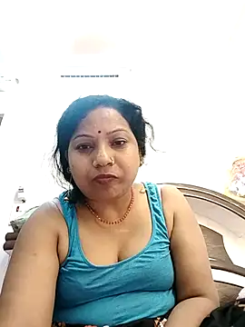 Snapshot of Cute-Janvi20 chatting on 09-21-25, 08:10 Cute-Janvi20 online show from 09-21-25, 08:10