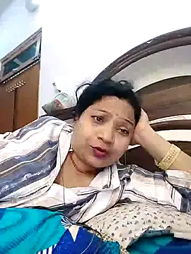 Snapshot of Cute-Janvi20 chatting on 09-23-25, 03:59 Cute-Janvi20 online show from 09-23-25, 03:59