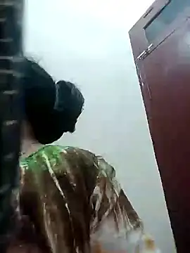 Snapshot of Cute-Janvi20 chatting on 10-09-25, 05:55 Cute-Janvi20 online show from 10-09-25, 05:55