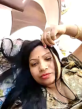 Snapshot of Cute-Janvi20 chatting on 12-04-25, 06:27 Cute-Janvi20 online show from 12-04-25, 06:27