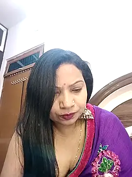 Snapshot of Cute-Janvi20 chatting on 12-15-25, 08:24 Cute-Janvi20 online show from 12-15-25, 08:24