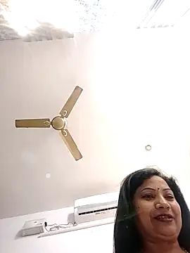 Snapshot of Cute-Janvi20 chatting on 04-24-26, 05:15 Cute-Janvi20 online show from 04-24-26, 05:15