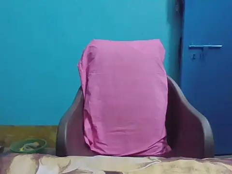 Snapshot of itsabika chatting on 11-25-25, 08:25 itsabika online show from 11-25-25, 08:25