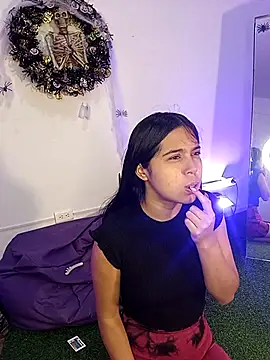 VioletaBliss1 online show from 10-08-25, 12:03