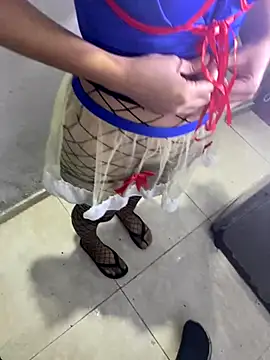 pareja-dispuesta online show from 09-12-25, 10:59