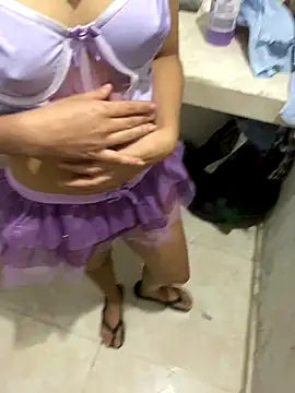 pareja-dispuesta online show from 10-06-25, 01:14