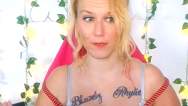 RhondaRump online show from 05-07-26, 08:58