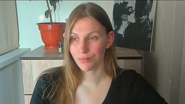 JuliaMuuun online show from 04-02-26, 09:34
