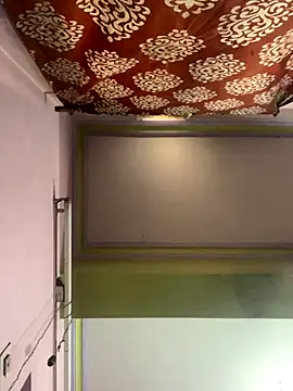 Snapshot of Sandhya_77 chatting on 10-26-25, 05:46 Sandhya 77 online show from 10-26-25, 05:46